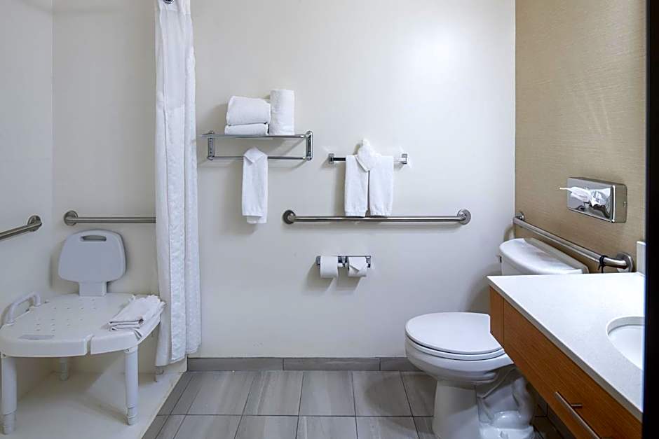 Holiday Inn Express & Suites Henderson By IHG