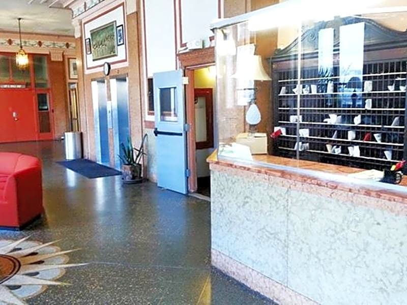 Riviera Hotel – Newark Airport, NJ