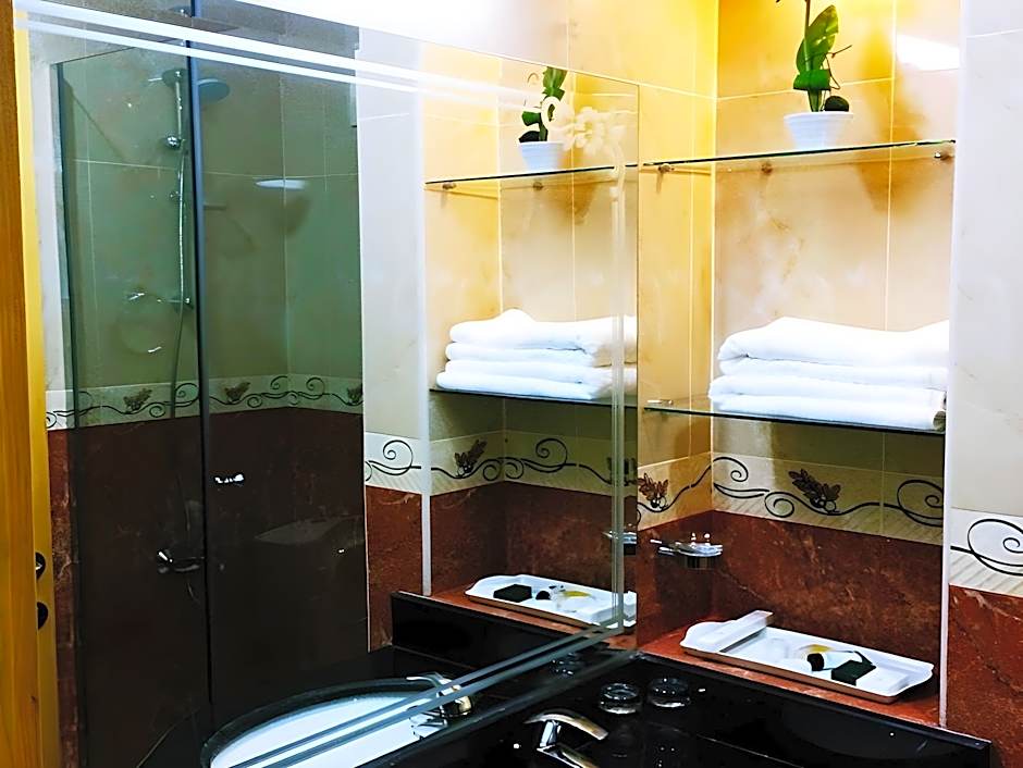 Doha Dynasty Hotel