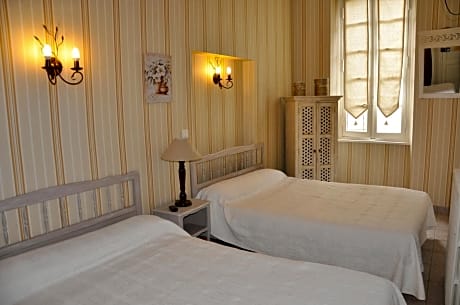 les deux acacias
