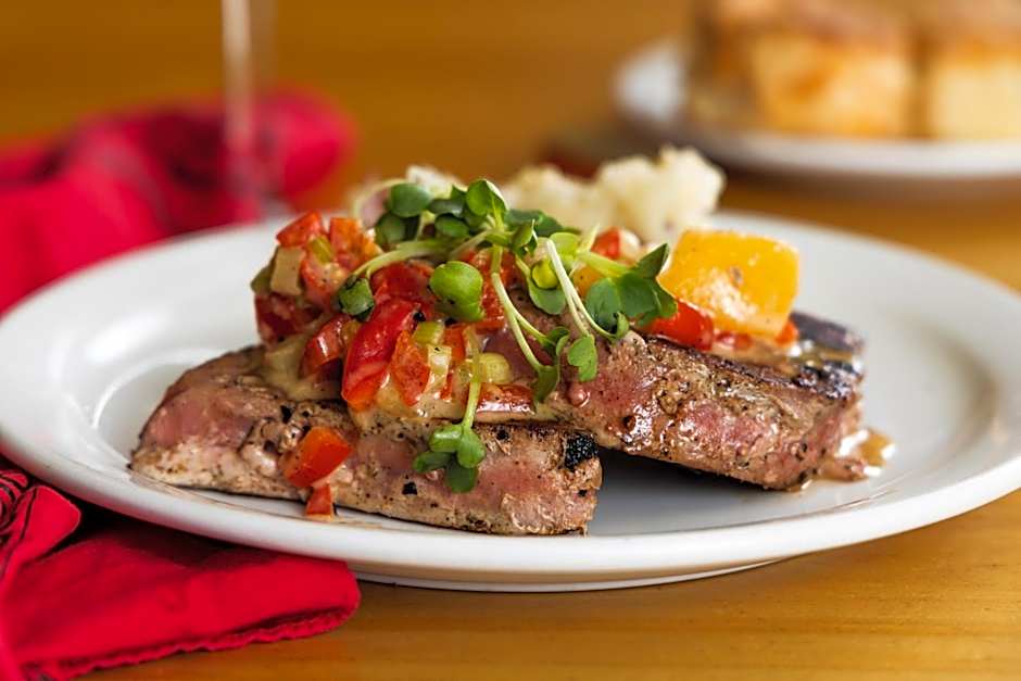 Broken Spur Inn & Steakhouse