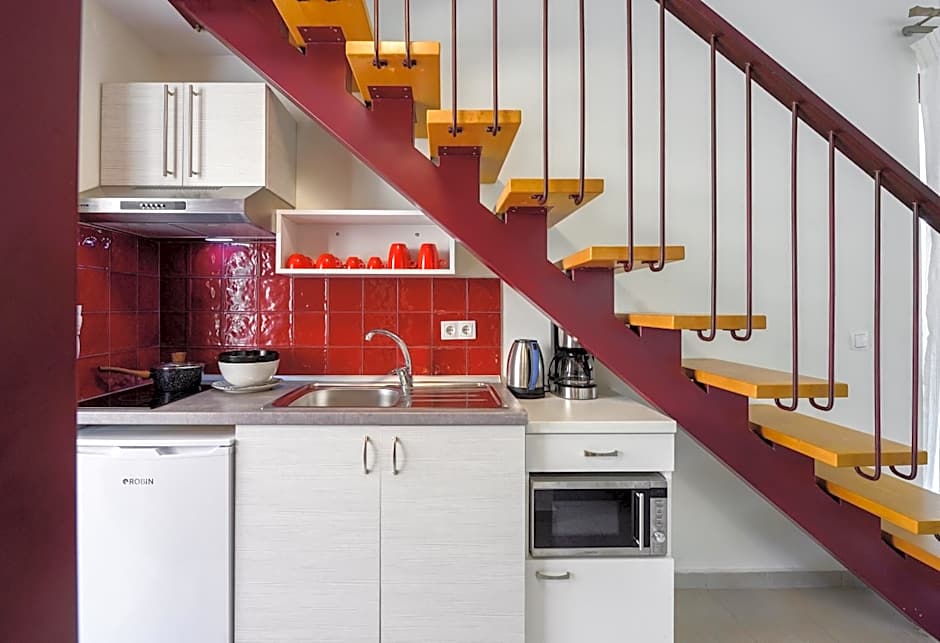 Elpiniki Luxury Rooms