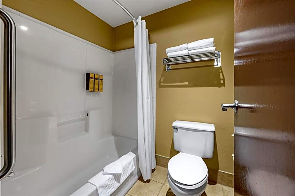 Best Western Plus Prairie Inn