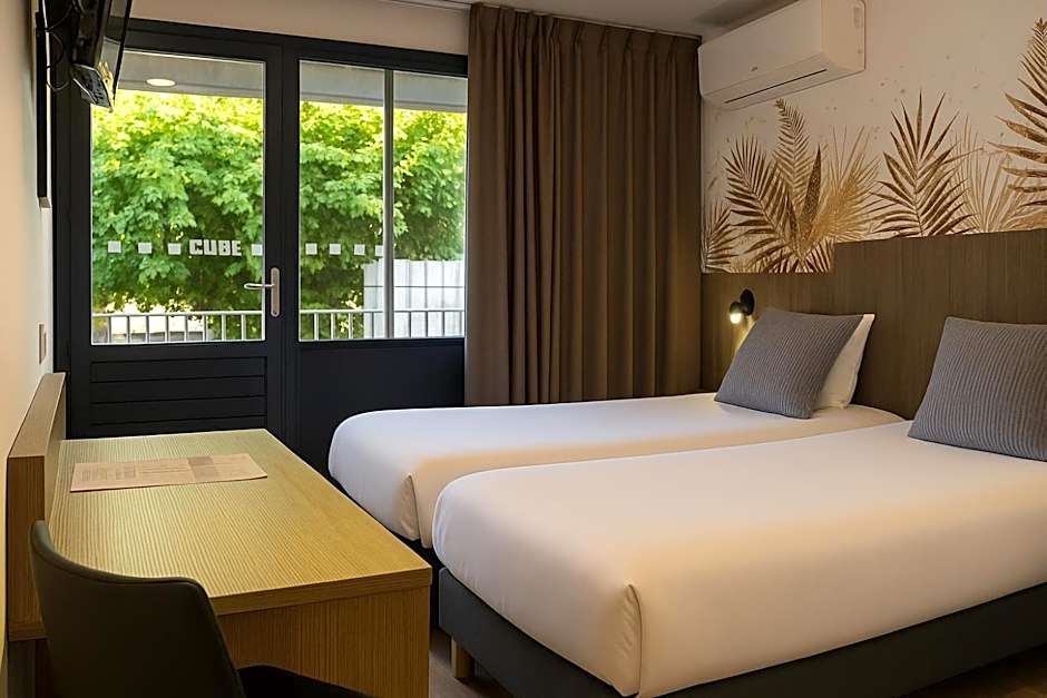 Cit'HÃ´tel Oasis d'Avignon