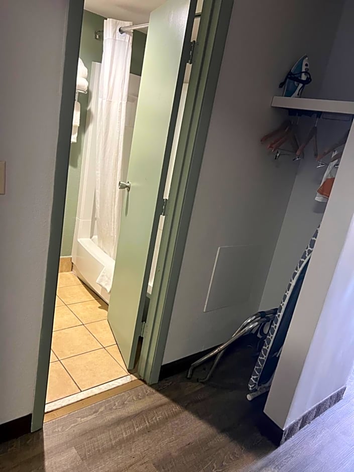 Quality Inn & Suites Cincinnati