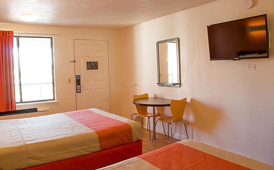 Motel 6-Cookeville, TN