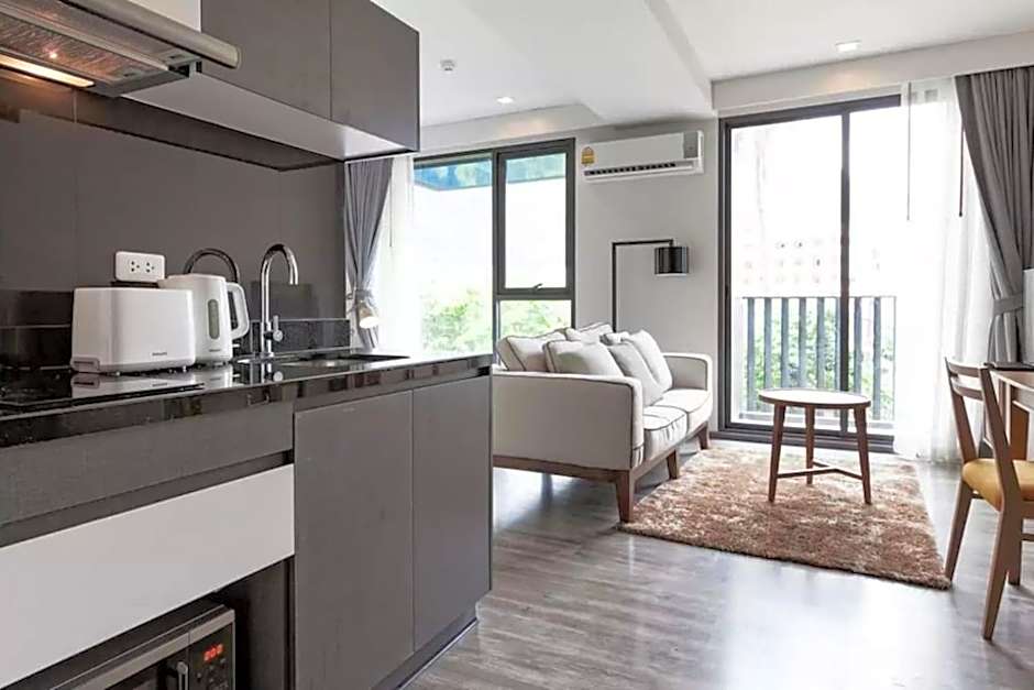 The Deck Patong by VIP