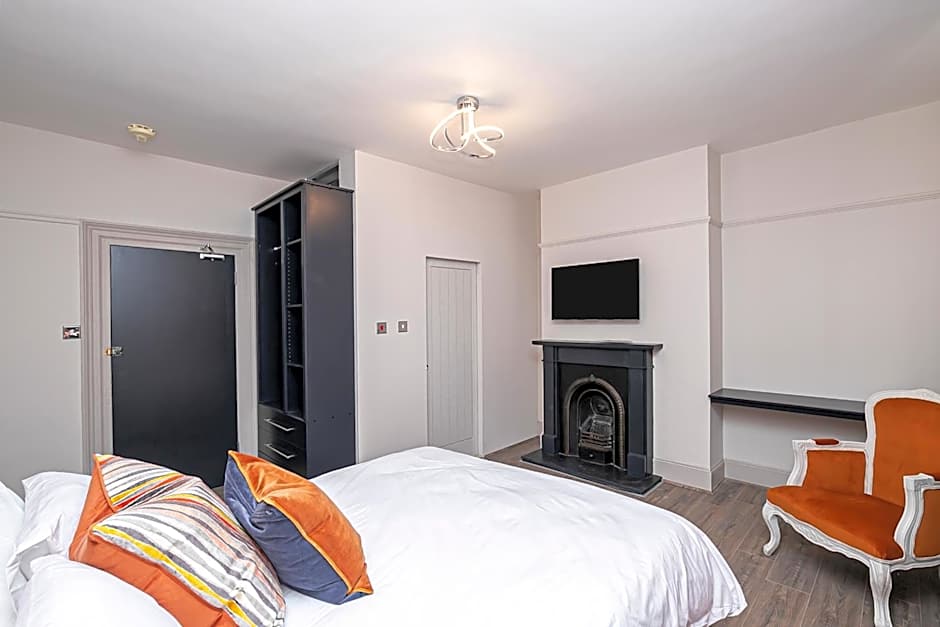 Pages Hotel and Guesthouse