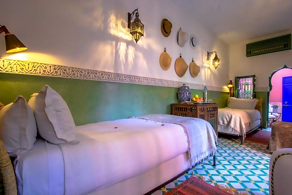 Riad Kaiss By Anika
