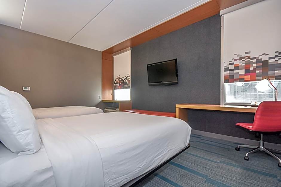 Aloft Charlotte City Center