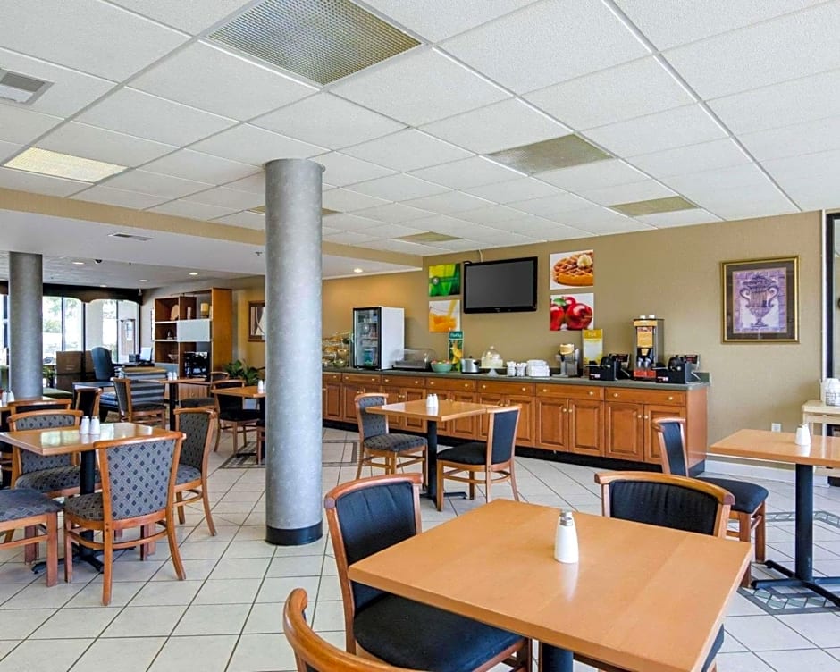 Quality Inn Troutville