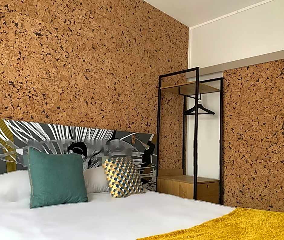 Urban Jungle Hotel Orleans --- ex Grand Hotel