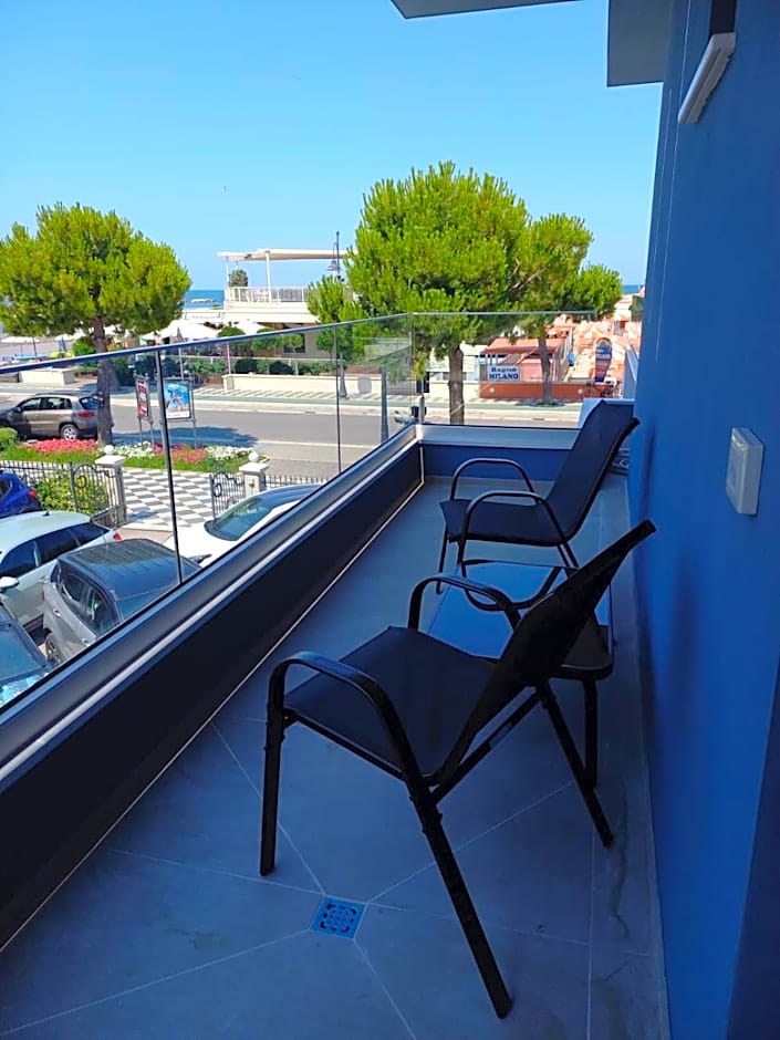 ELISABETTA Frontemare