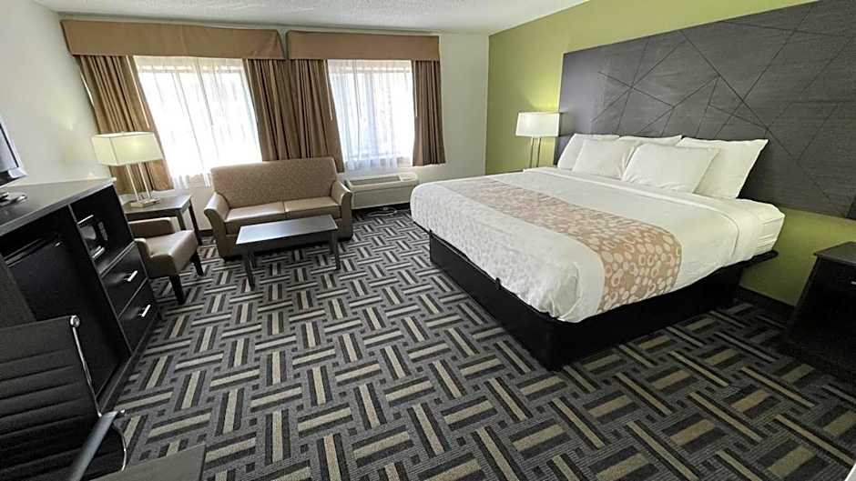 La Quinta Inn & Suites by Wyndham Cincinnati North