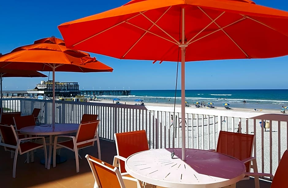 Comfort Inn & Suites Daytona Beach Oceanfront