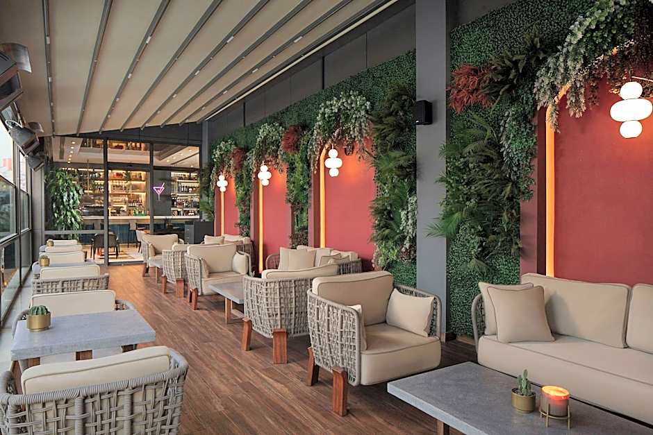 Delta Hotels by Marriott Istanbul Kagithane