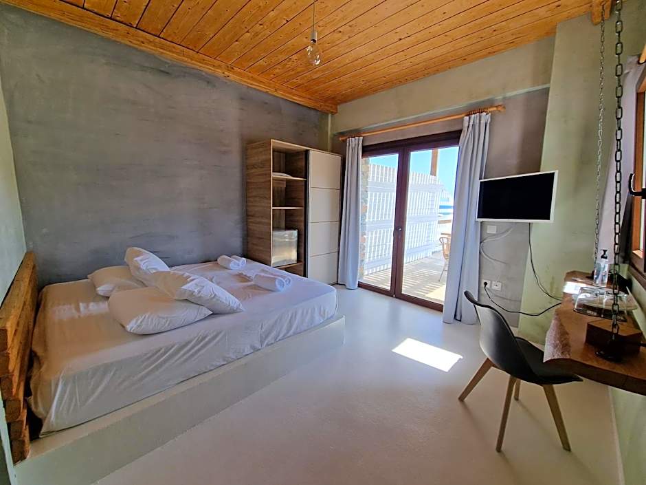Spathi Beach Suites Kea