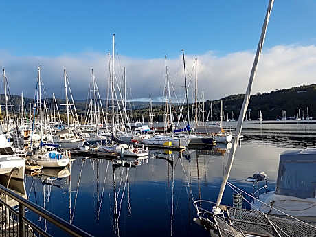 Oyster Cove Chalet
