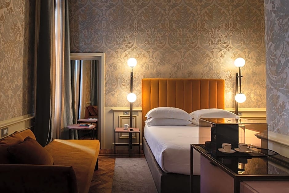 Eight Venezia