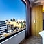 Weston Suites Hotel