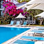 Moonshine Hotel & Suites