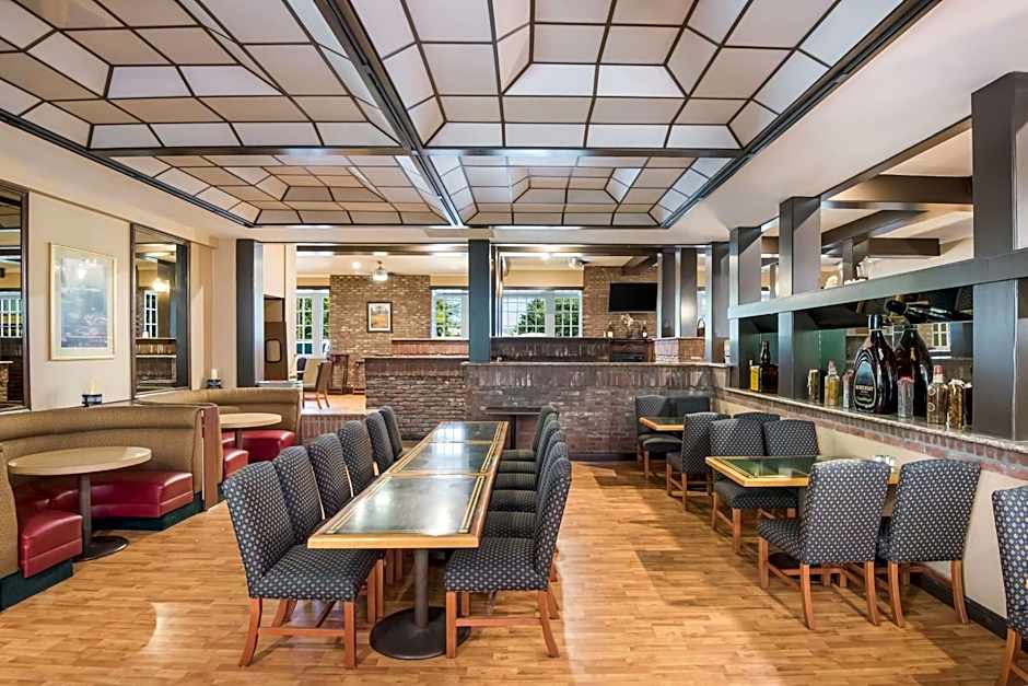 SureStay Plus Hotel by Best Western Reno Airport