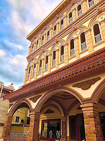 Lily Hotel Vientiane