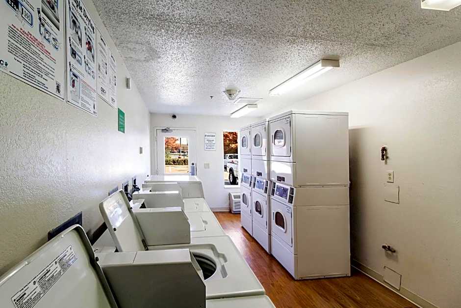 Hometowne Studios Houston - West Oaks/ Energy Corridor