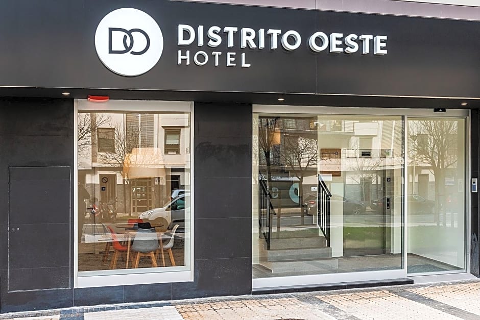 Hotel Distrito Oeste