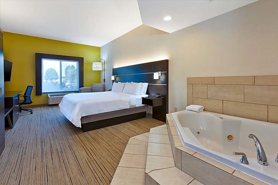 Holiday Inn Express Hotel & Suites Cleveland-Richfield By IHG