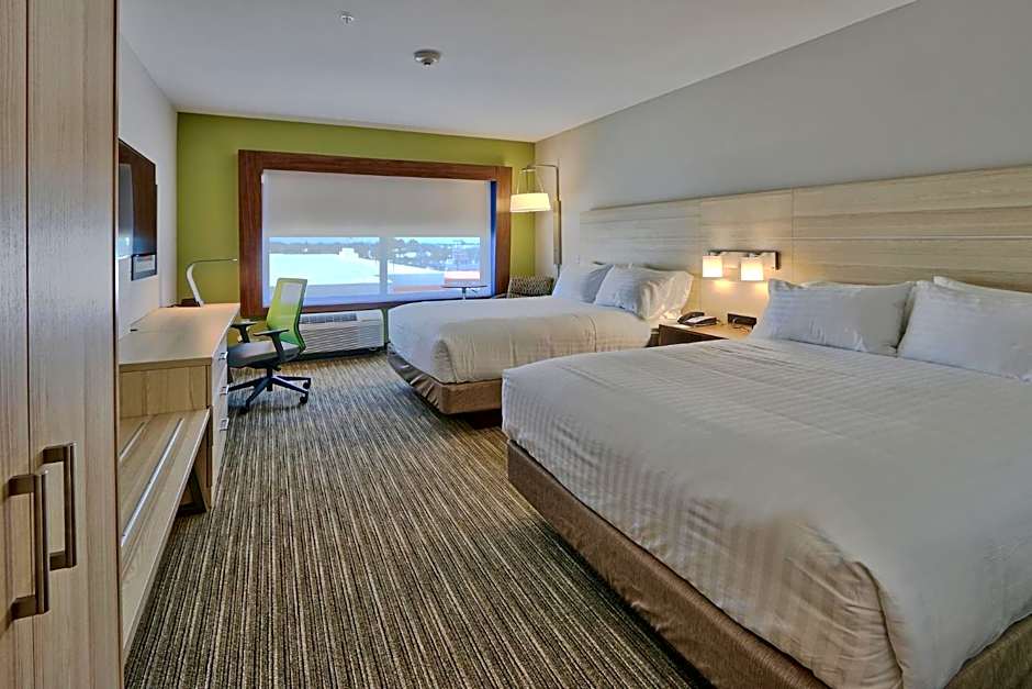 Holiday Inn Express & Suites Roswell By IHG