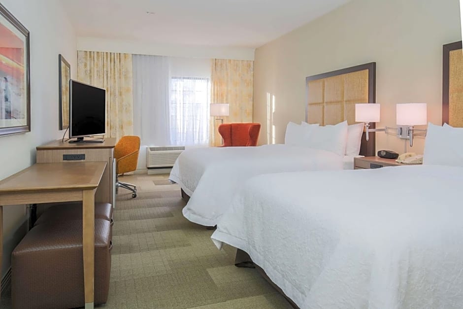 Hampton Inn By Hilton & Suites Camarillo