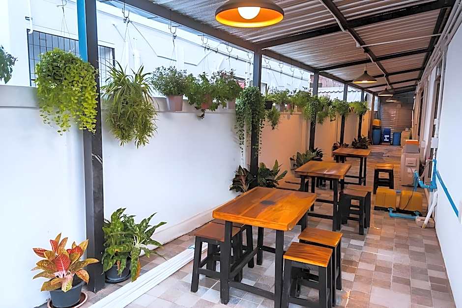 Malizon Hotel and Residences