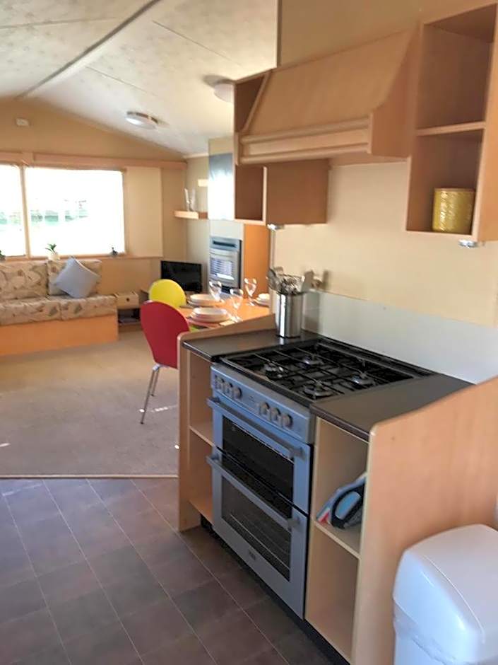 "Trinity" at Whitecliff Bay Isle of Wight- Yarborough View 4