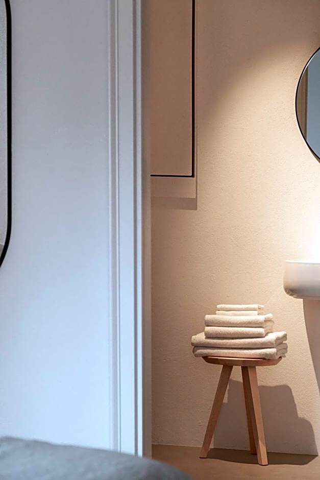 April1550 Boutique Hotel