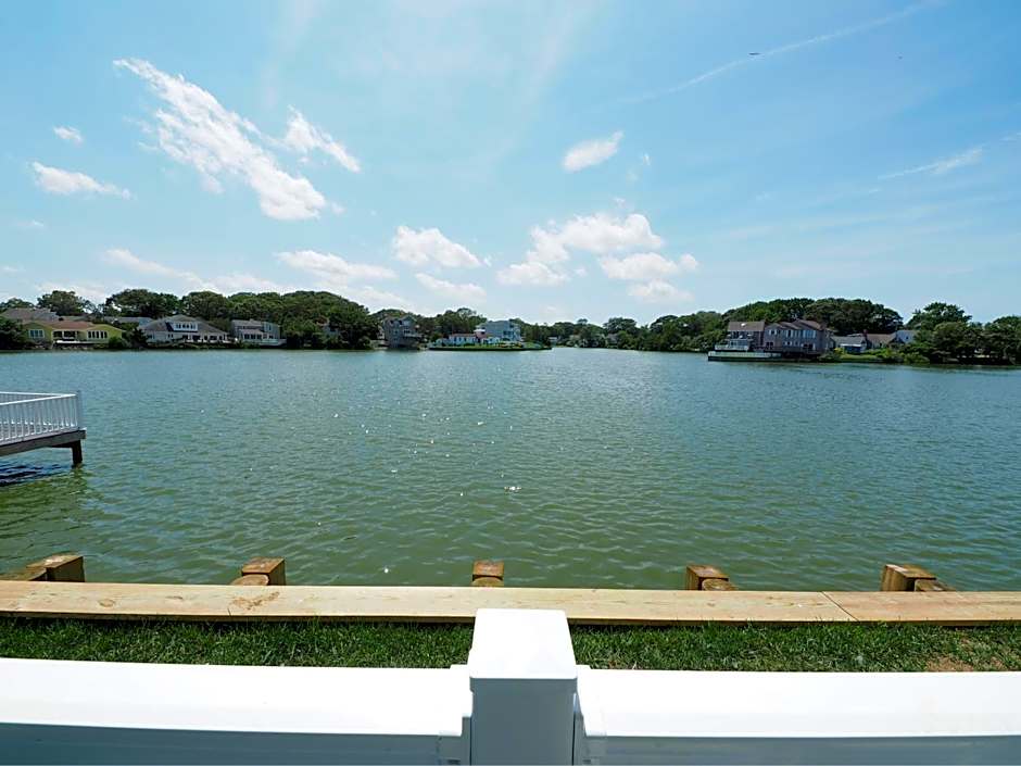 Seashire Inn & Suites