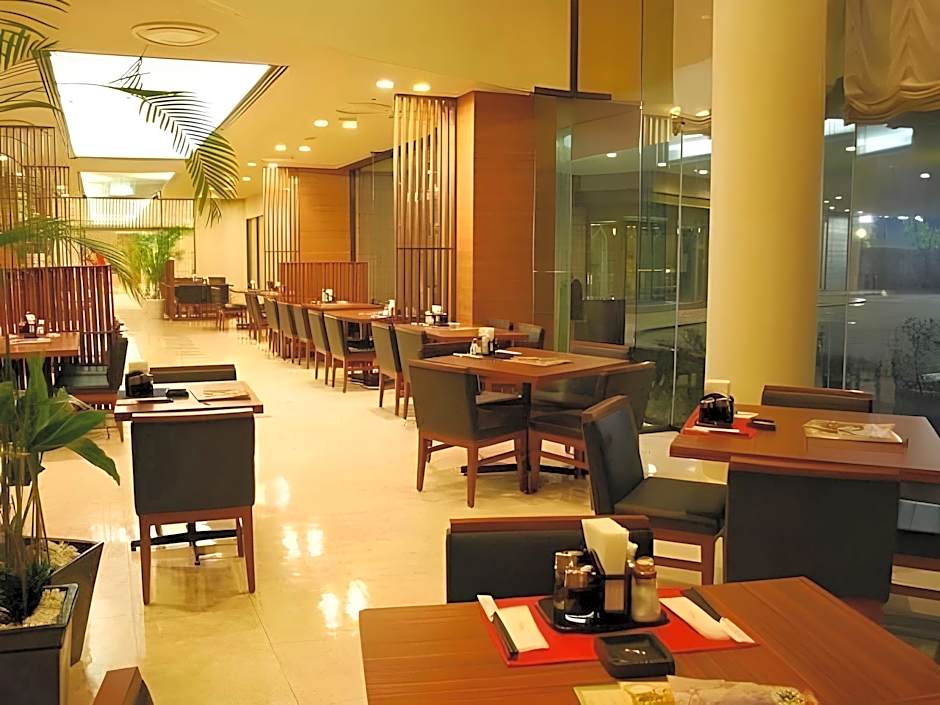 Route Inn Grantia Komaki