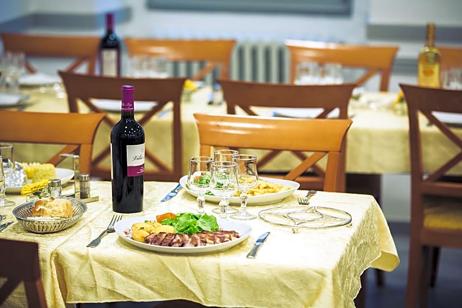 Notre Dame De France