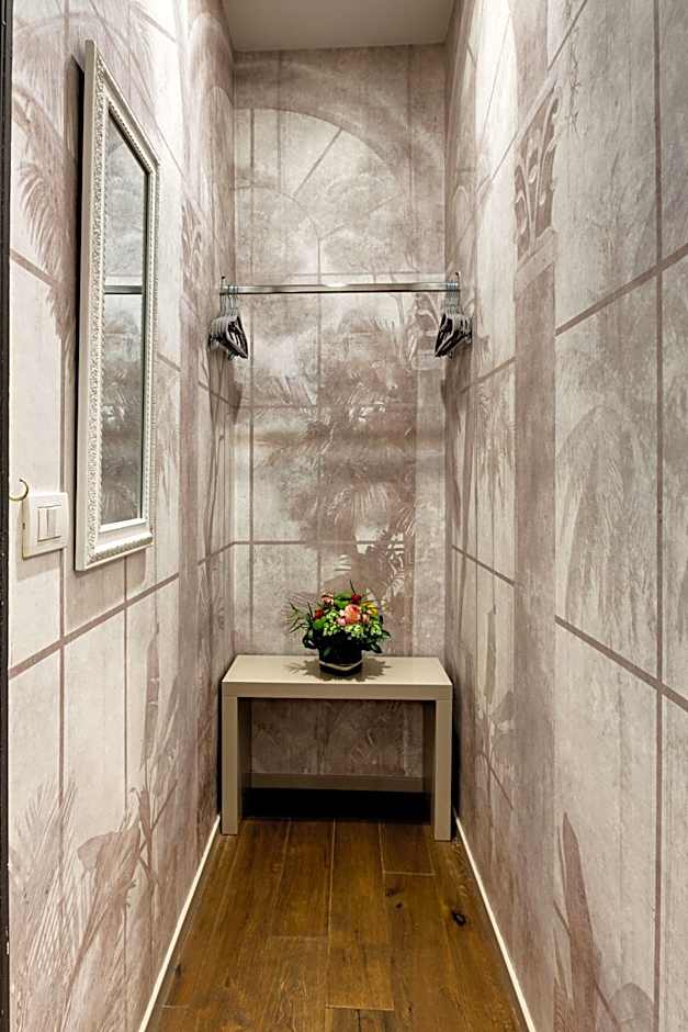 Piazza Farnese Luxury Suites