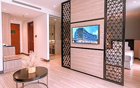 Premier Deluxe Double Room with Balcony with Free Herbal Foot Bath 15 mins