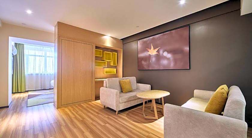 IU Hotel Baoding Yuhua East Road Passenger Center