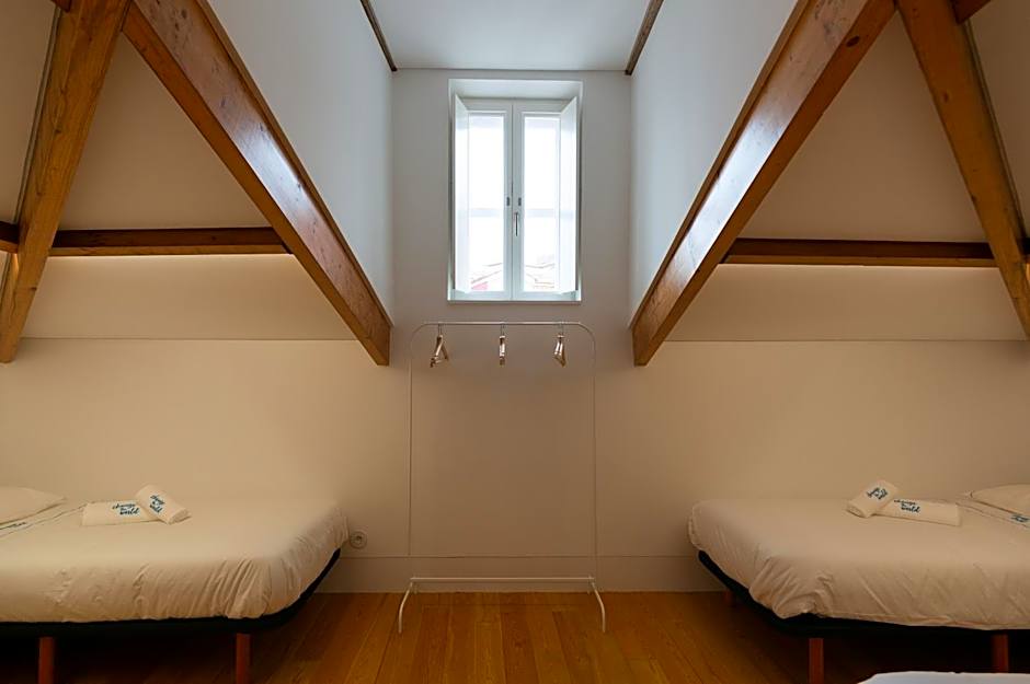Change The World Hostels - Coimbra - Almedina
