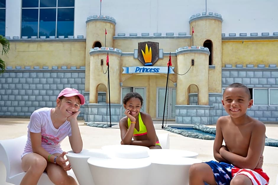 Family Club at Grand Riviera Princess - All Inclusive