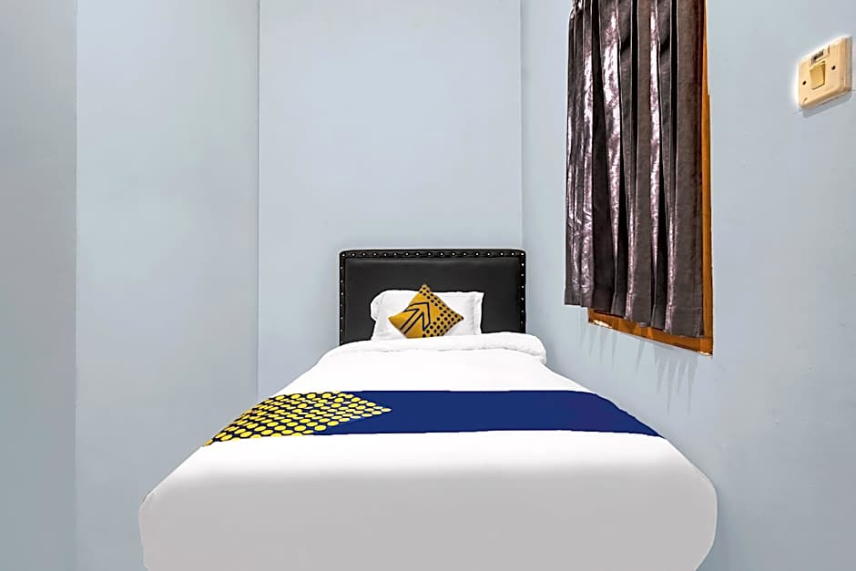 OYO Life 2412 Mandala Residence