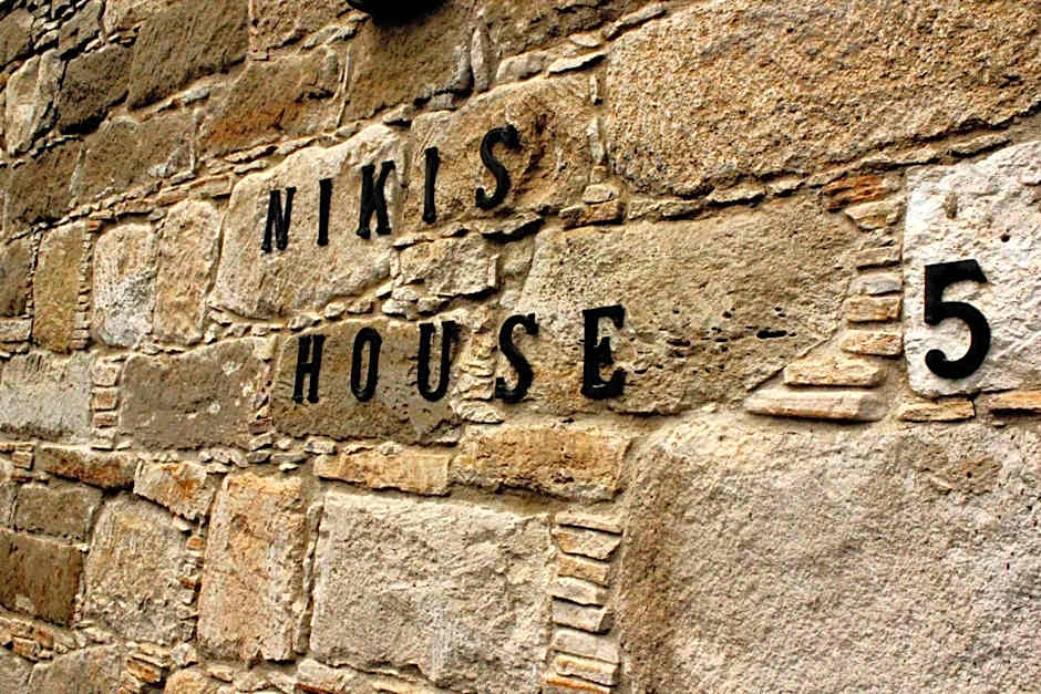Niki's House