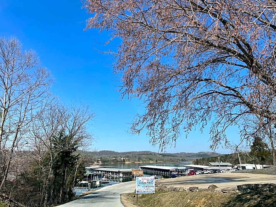 Rockwood Condos on Table Rock Lake With Boat Slips