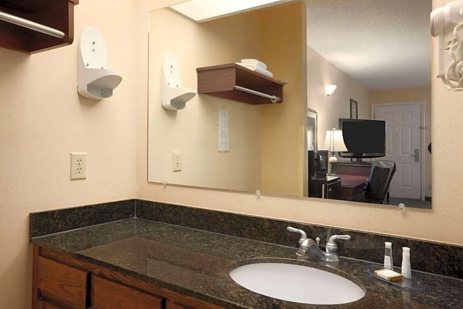 Baymont by Wyndham Gaffney