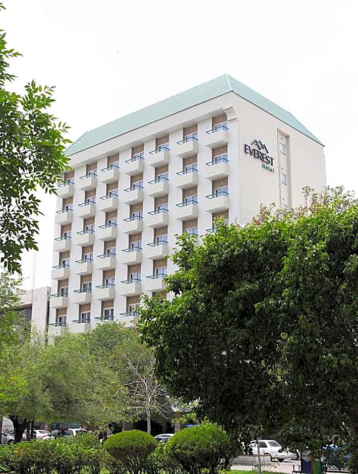 Everest Ciudad Victoria