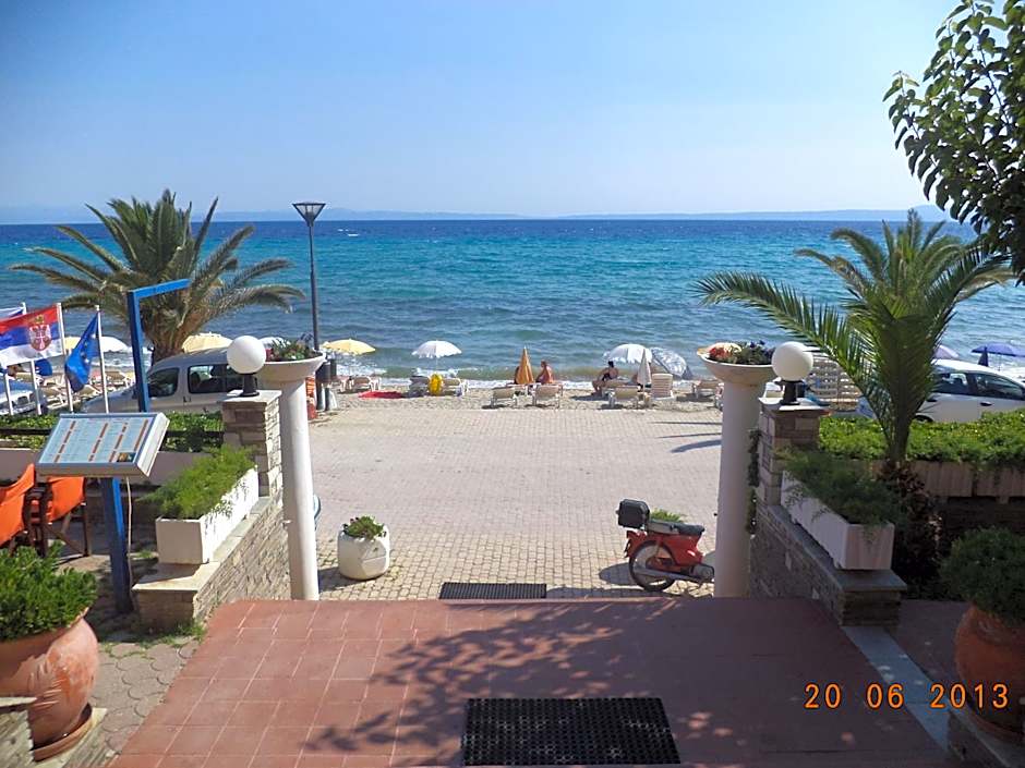 Polychrono Beach Hotel