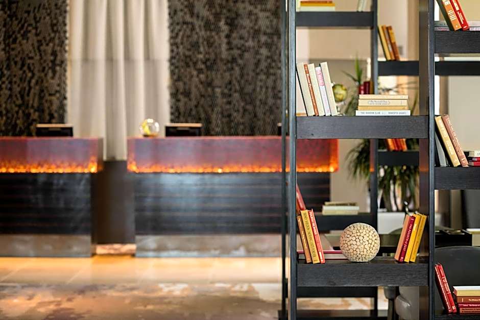 Renaissance Seattle Hotel